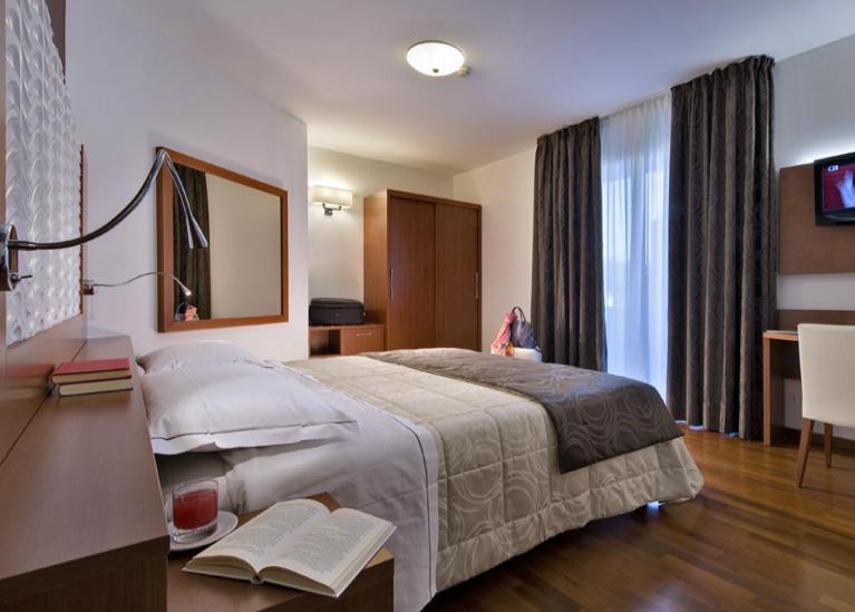 Hotel Lo Zodiaco Абано-Терме Экстерьер фото